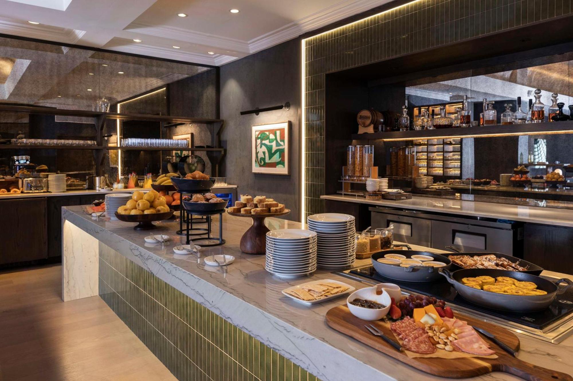 Thompson Central Park New York, By Hyatt Exterior photo